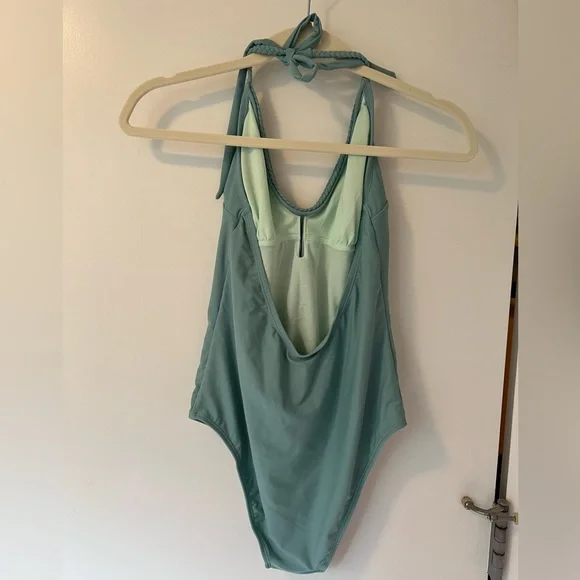 Cupshe Sleek Halter One-Piece Swimsuit in Light Blue - Picture 2 of 8